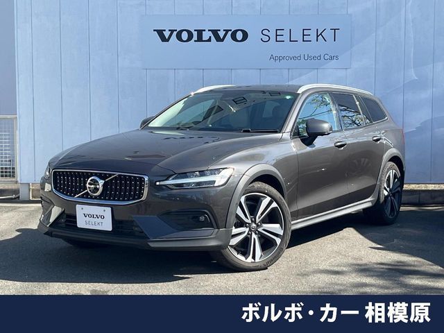 VOLVO / VOLVO V60 CROSS COUNTRY