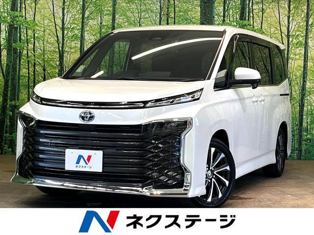 TOYOTA / VOXY HYBRID