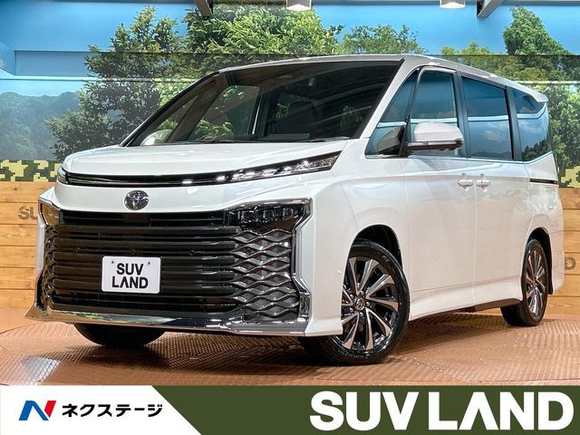 TOYOTA / VOXY HYBRID