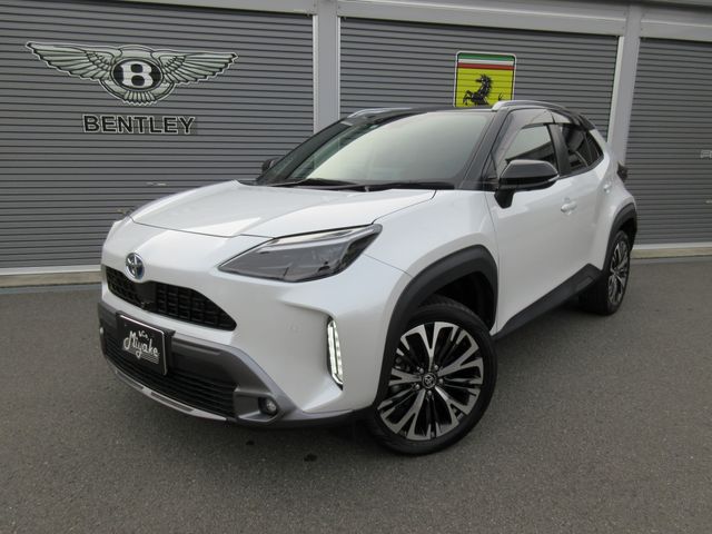 TOYOTA / YARIS CROSS HYBRID