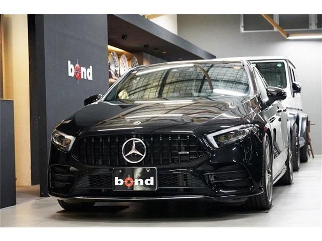 MERCEDES BENZ / MERCEDES BENZ A class sedan