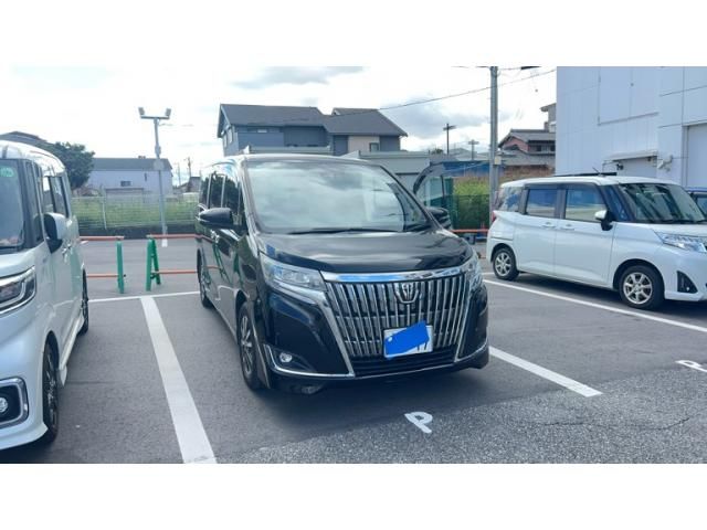 TOYOTA / エスクァイア