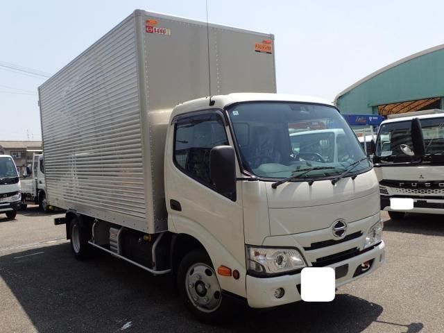 Japanese used car Ref# 1434991 HINO / DUTRO