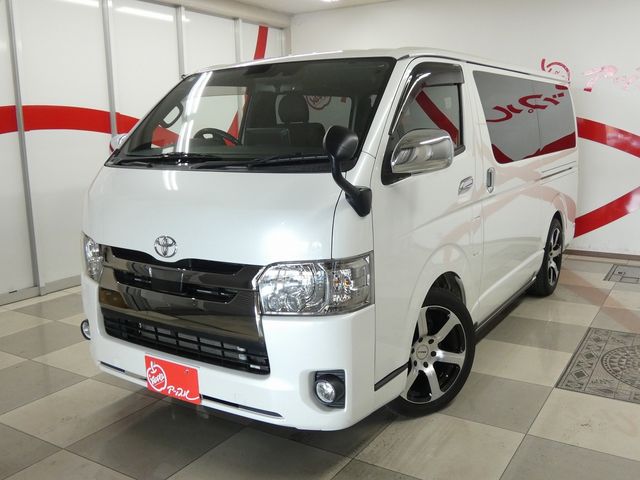 TOYOTA / HIACE van 4WD