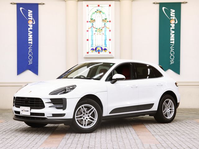 PORSCHE / PORSCHE Macan