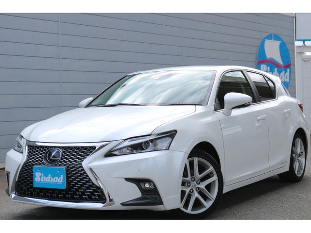 TOYOTA / LEXUS CT200h
