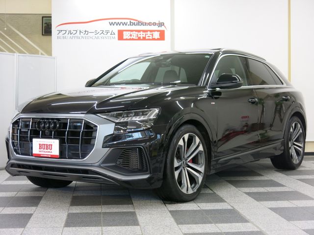 AUDI / AUDI Q8