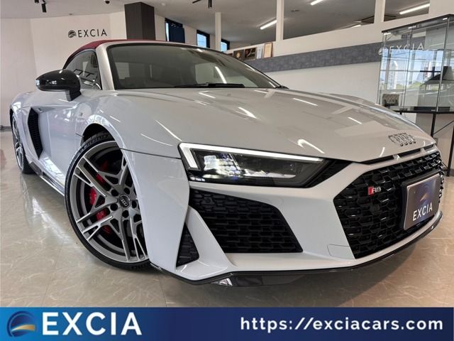 AUDI / AUDI R8 Spyder