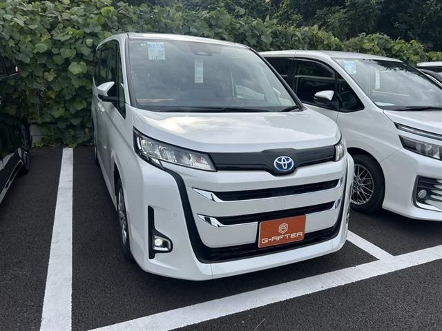 TOYOTA / NOAH HYBRID