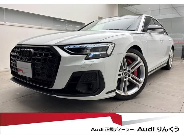 AUDI / AUDI S8