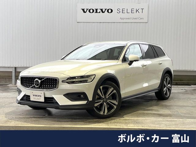 VOLVO / VOLVO V60 CROSS COUNTRY