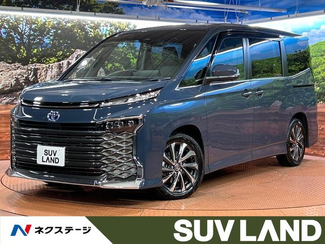 TOYOTA / VOXY HYBRID