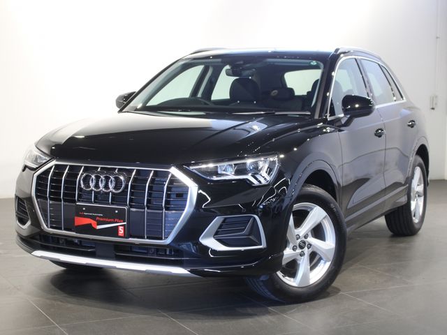 AUDI / AUDI Q3