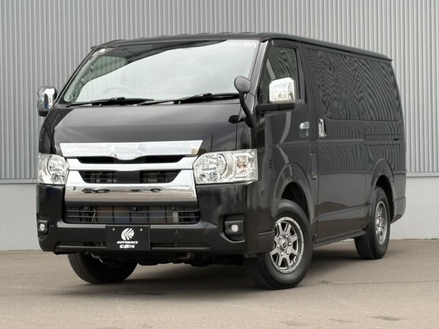 TOYOTA / HIACE van 4WD