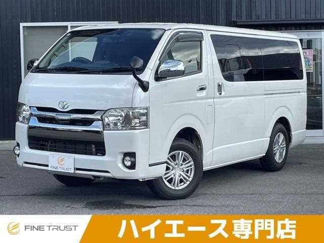 TOYOTA / HIACE van 4WD