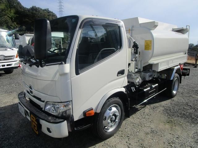 Japanese used car Ref# 1439233 HINO / DUTRO
