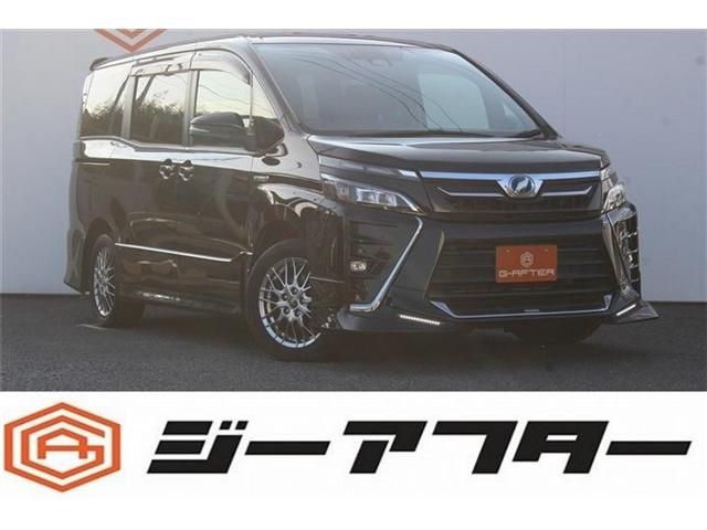 TOYOTA / VOXY HYBRID