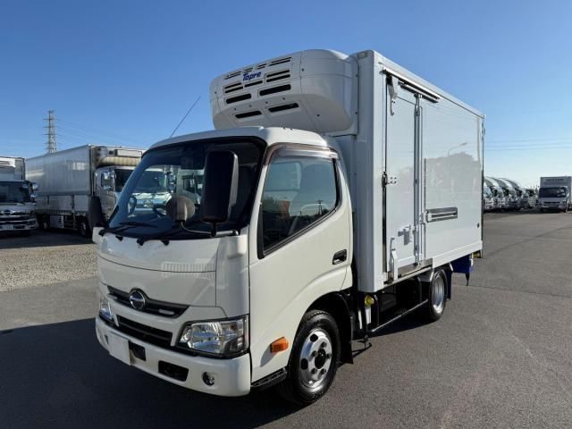 Japanese used car Ref# 1440562 HINO / DUTRO