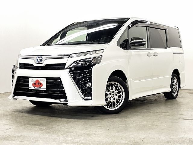 TOYOTA / VOXY HYBRID