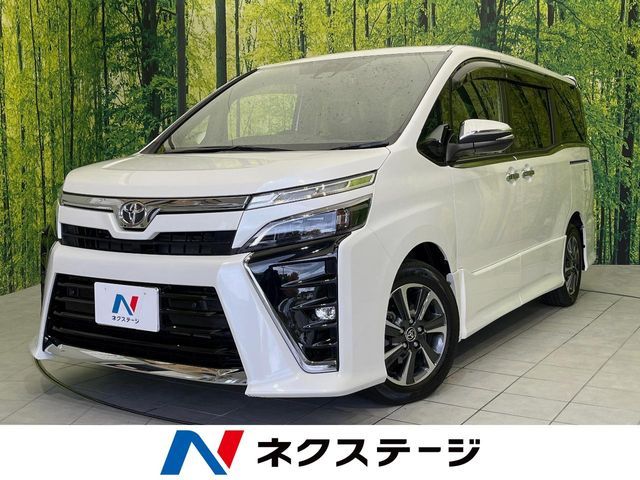 TOYOTA / VOXY