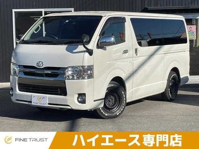 TOYOTA / REGIUSACE van 4WD