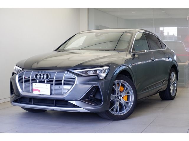 AUDI / AUDI e-tron SPORTBACK