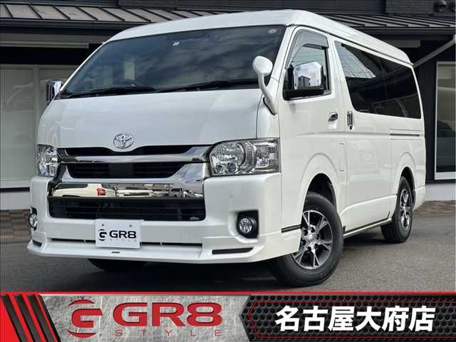 TOYOTA / HIACE van 4WD