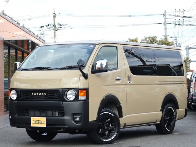TOYOTA / HIACE van 4WD