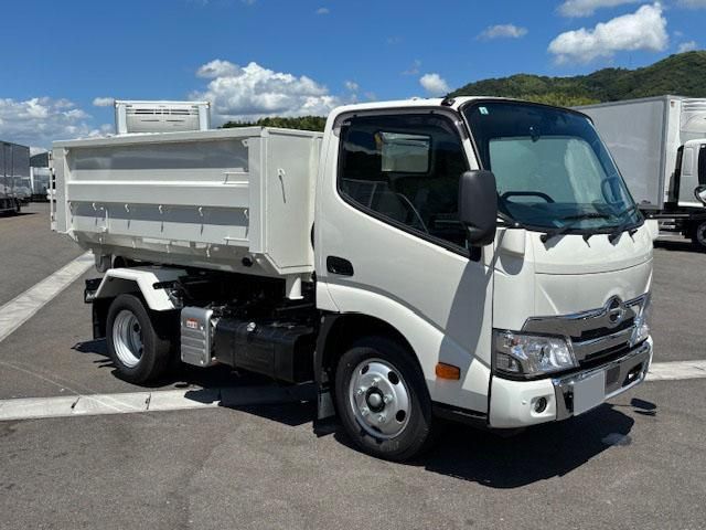 HINO / DUTRO
