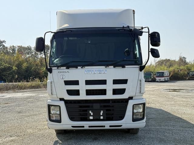 ISUZU / GIGA