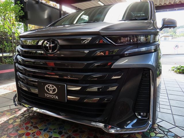 TOYOTA / VELLFIRE  HYBRID 4WD