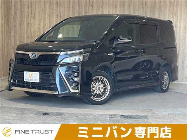 TOYOTA / VOXY HYBRID