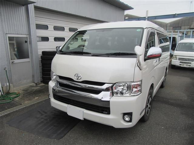 TOYOTA / ハイエース