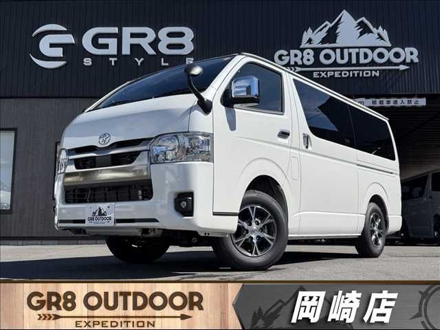 TOYOTA / HIACE van 4WD
