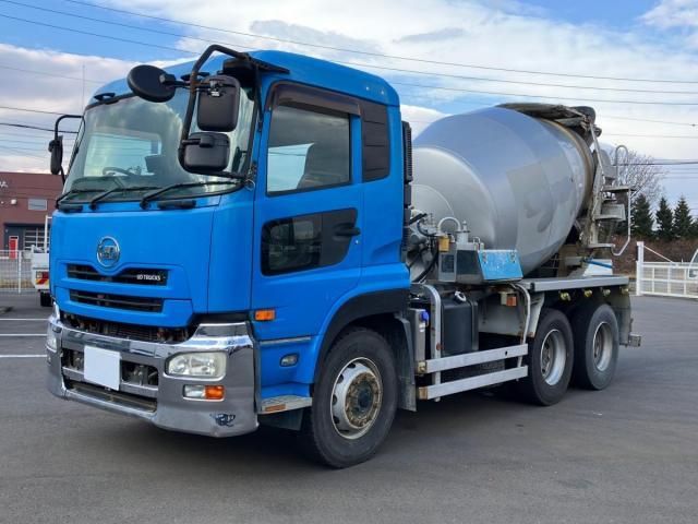 NISSAN DIESEL / Quon