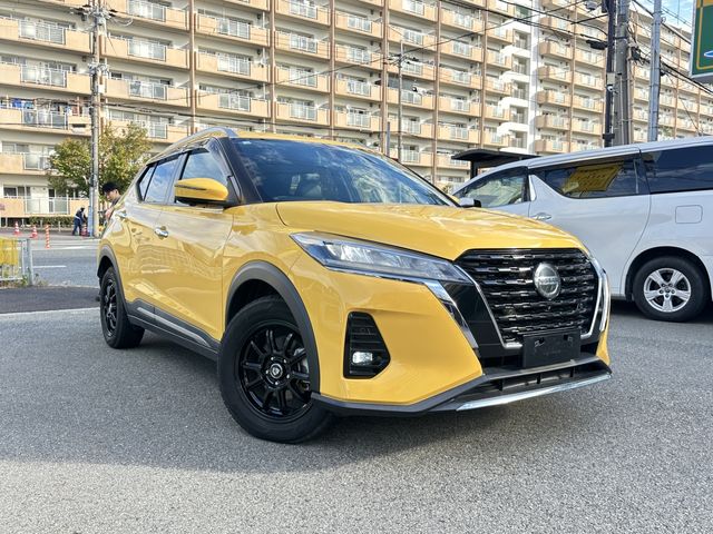 NISSAN / KICKS