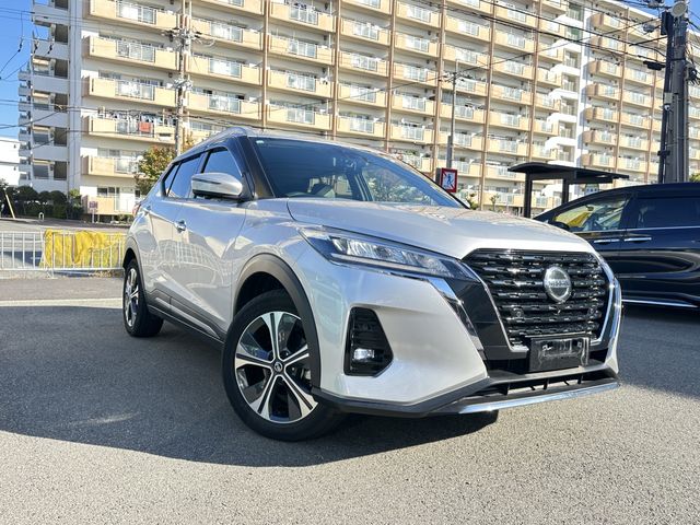 NISSAN / KICKS