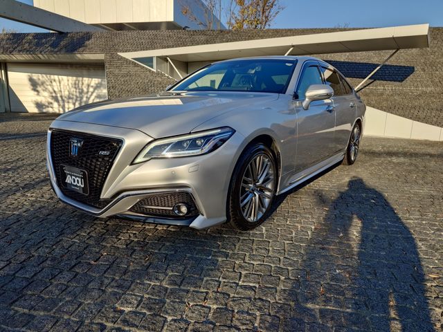 TOYOTA / CROWN sedan hybrid