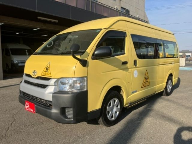 TOYOTA / HIACE COMMUTER 4WD