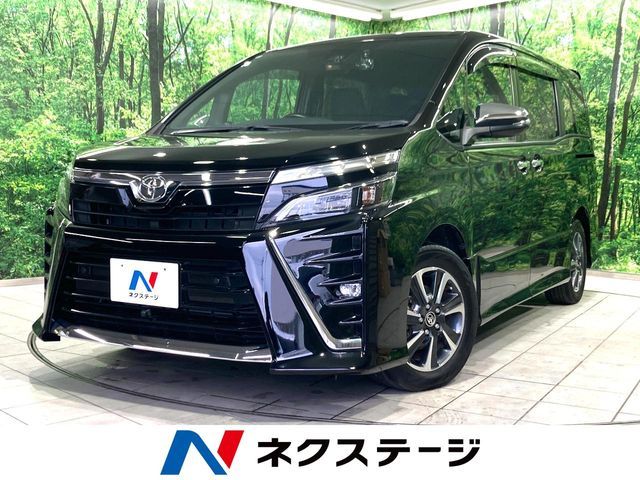 TOYOTA / VOXY