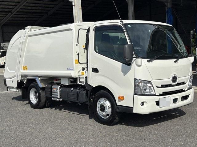 HINO / DUTRO