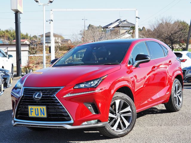 TOYOTA / LEXUS NX300h