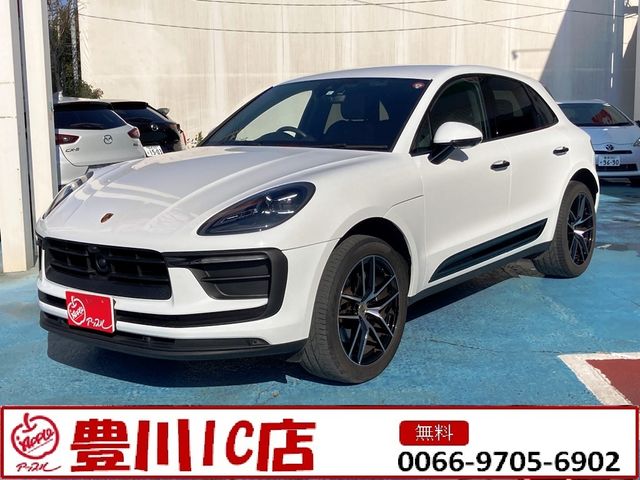PORSCHE / PORSCHE Macan
