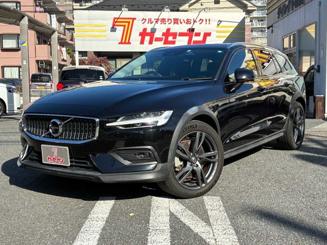 VOLVO / VOLVO V60 CROSS COUNTRY