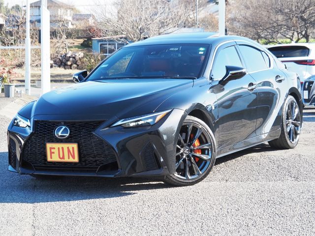 TOYOTA / LEXUS IS300h