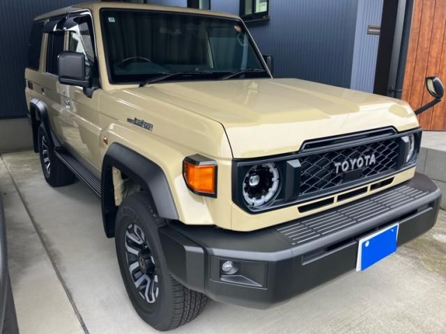 TOYOTA / LANDCRUISER 70