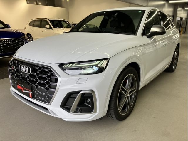 AUDI / AUDI SQ5 SPORTBACK