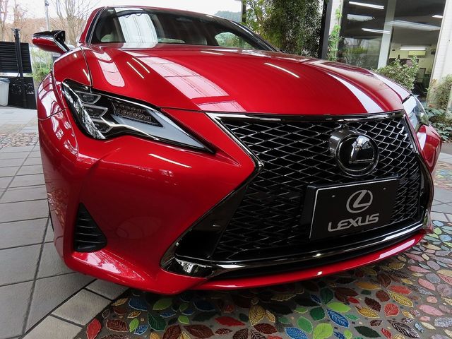 TOYOTA / LEXUS RC300