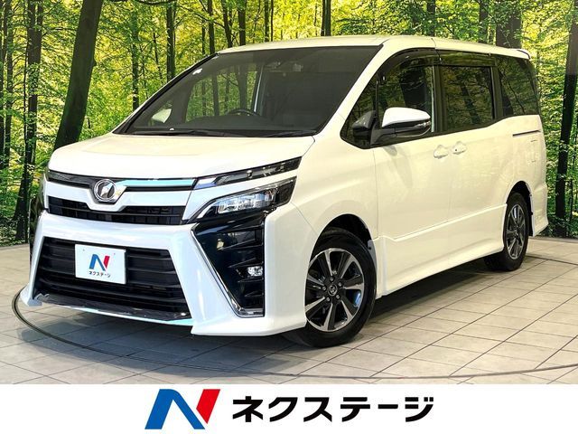 TOYOTA / VOXY