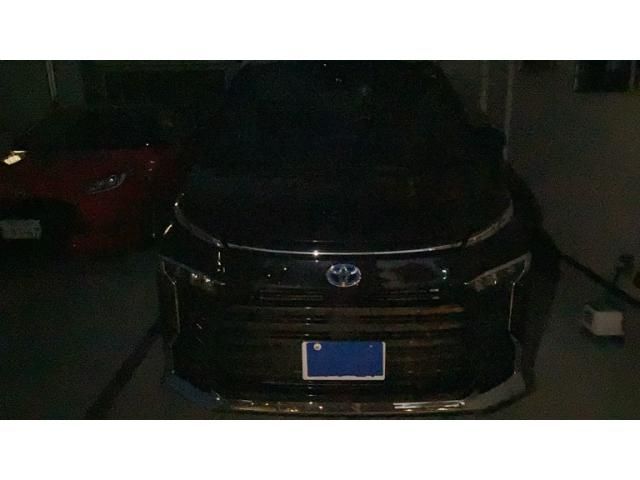 TOYOTA / VOXY HYBRID